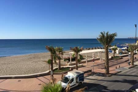 Apartmán Espectacular 1ª Linea De Playa...Te Enamoraras!!! Fuengirola Exteriér fotografie